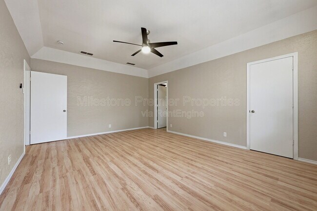 Building Photo - 2502 Turtle Creek Dr