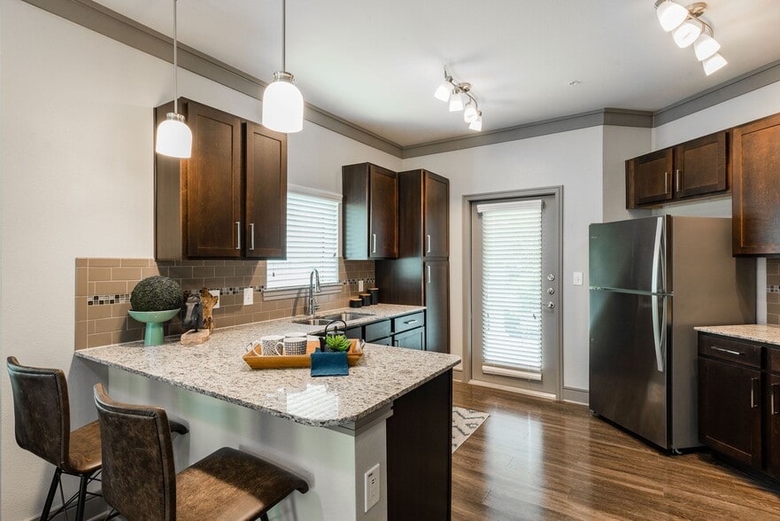 Building Photo - Cortland Avion Shadow Creek