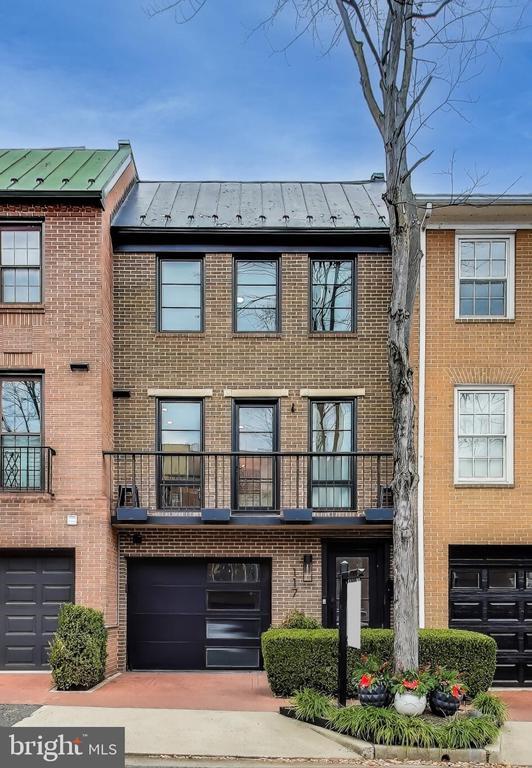 Building Photo - 117 Quay St