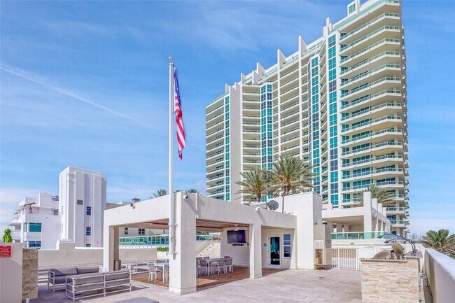 Building Photo - 101 S Fort Lauderdale Beach Blvd