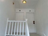 Building Photo - 740 Fern St