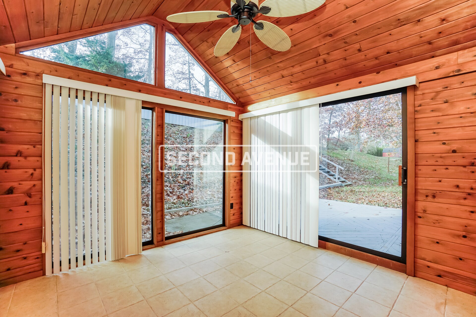 Building Photo - 229 Columbia Dr