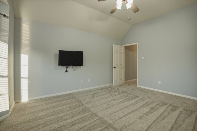 Building Photo - 2302 Marblecrest Ln