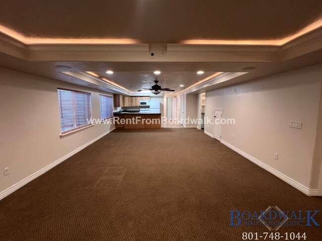 Building Photo - SPECTACULAR 5 Bed home in South Jordan!
