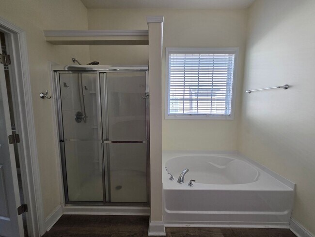 Building Photo - 177 Mill House Ln