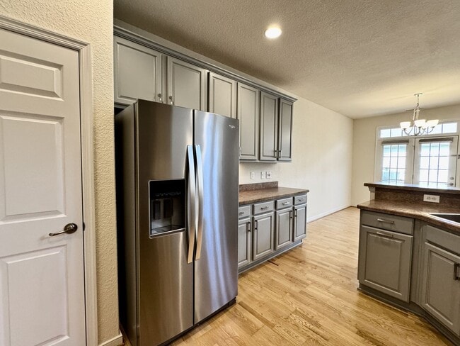 Building Photo - 3-Bedoom 1-Story Condo In Eagle Pointe! St...
