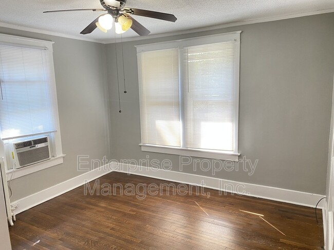 Building Photo - 276 Garland St