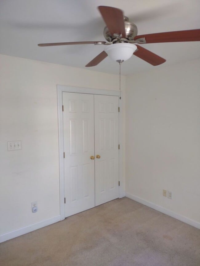 Building Photo - COMING SOON!! Lovely 2 Bedroom House | Gre...