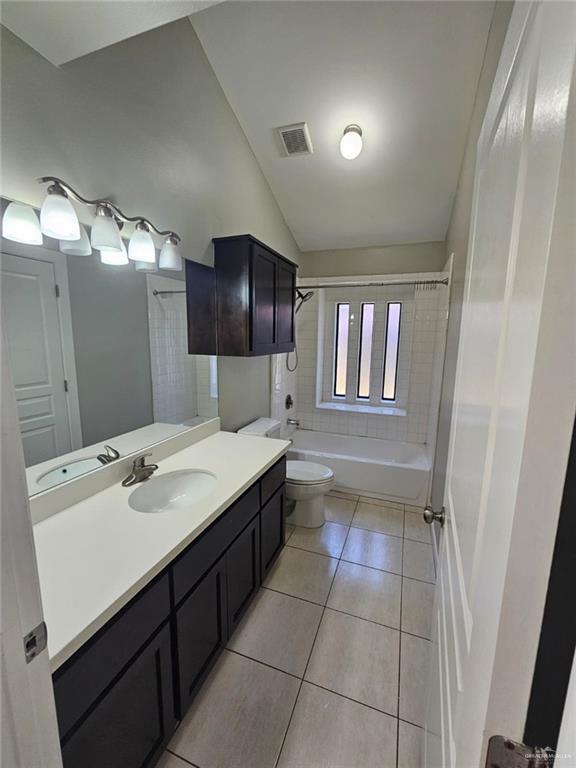 Building Photo - 22 S Ridge Ln