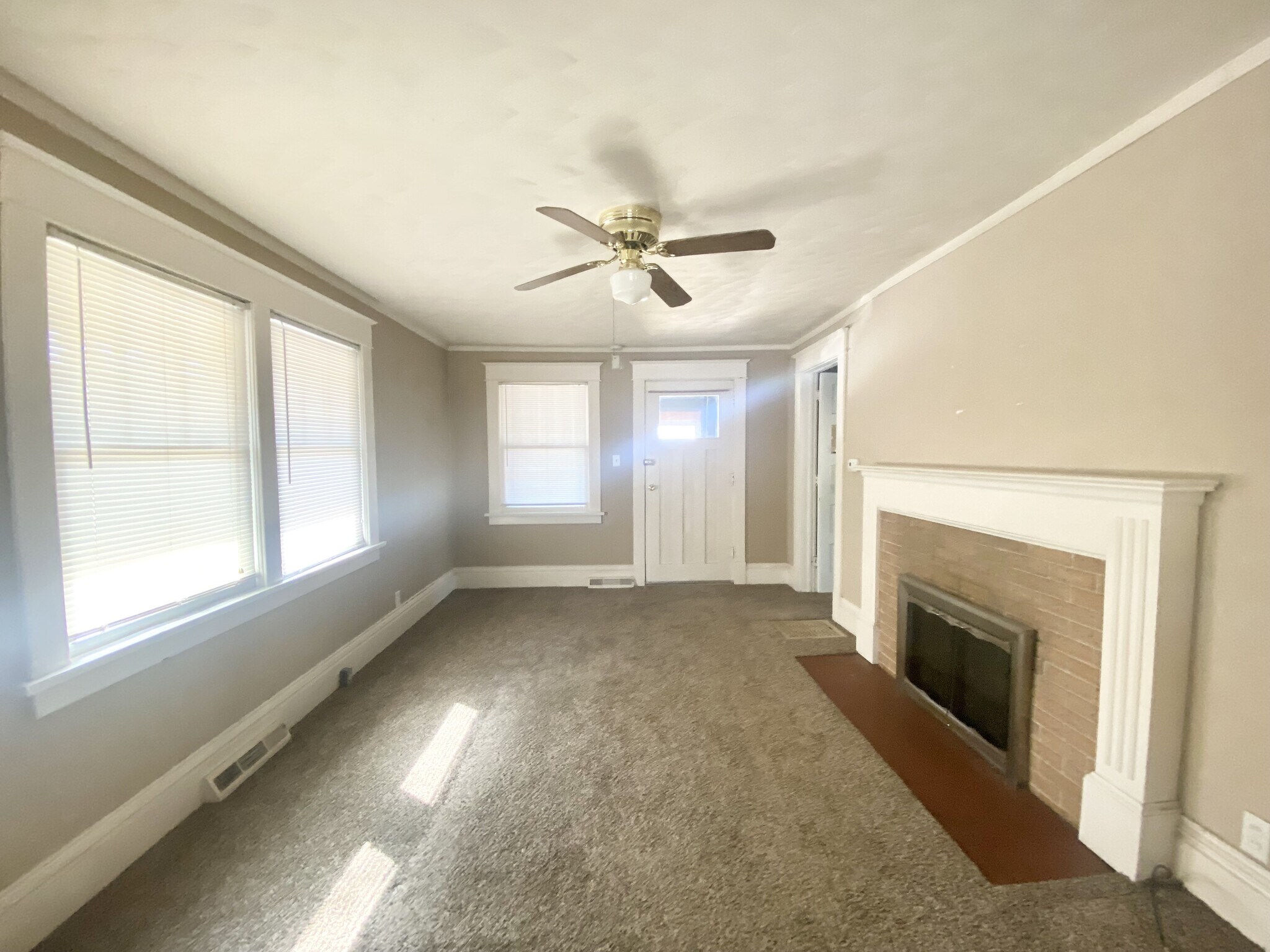 Building Photo - 1829 48th St