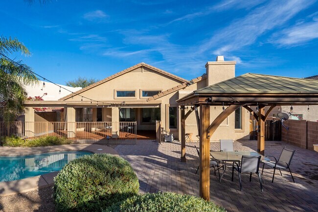 Building Photo - 5109 N Pelican River Way