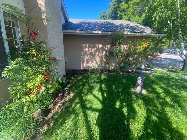 Building Photo - 1275 Peterson Ranch Rd