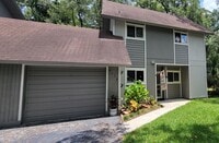 Building Photo - Charming 3/3 Condo