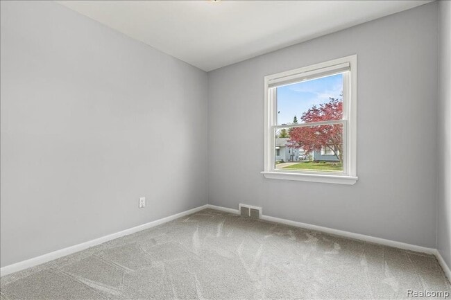 Building Photo - 1016 Amelia St