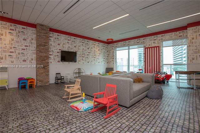 Building Photo - 1080 Brickell Ave