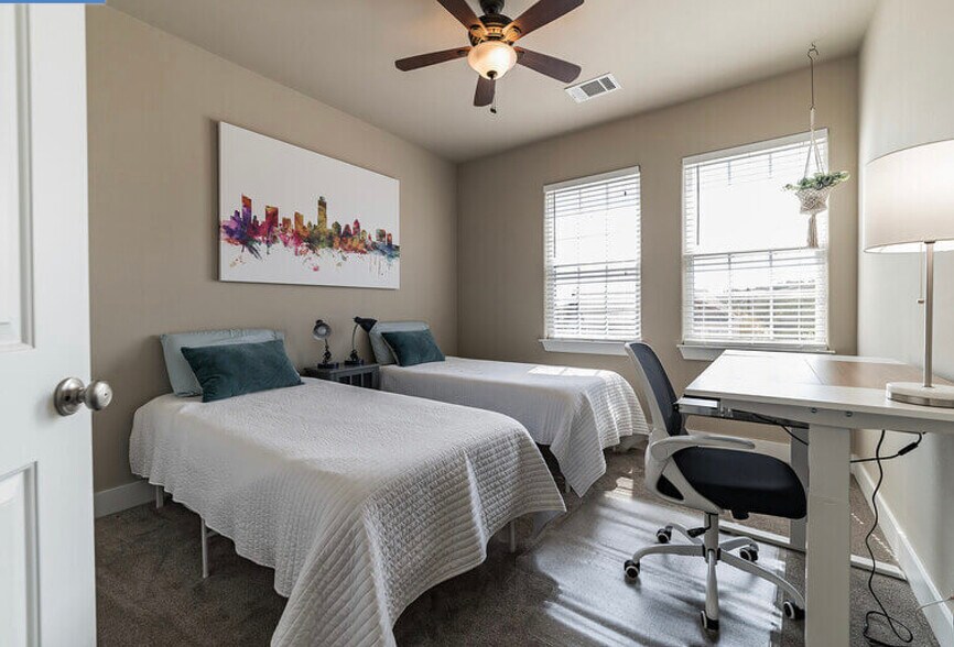 Building Photo - 4301 Mansfield Dam Rd