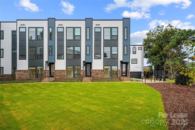 Building Photo - 411 Charles Ave