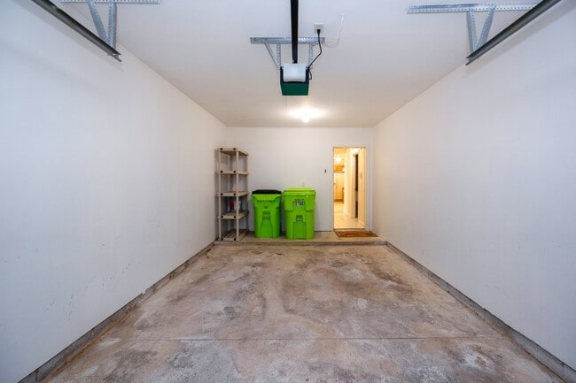 Building Photo - 5706 Hampshire Ln