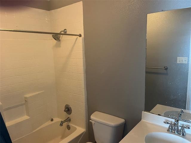 Building Photo - 213 S Magnolia St