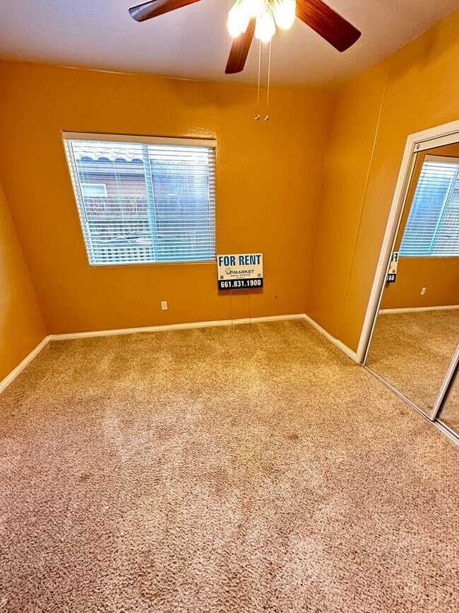 Building Photo - Charming 4-Bedroom, 3-Bathroom Home in Silver Creek