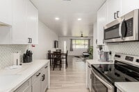 Building Photo - 6622 E Avalon Dr