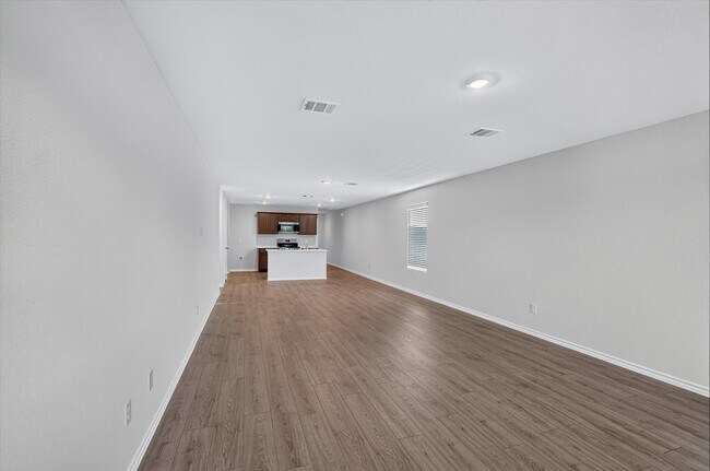 Building Photo - 1153 Northfield Dr