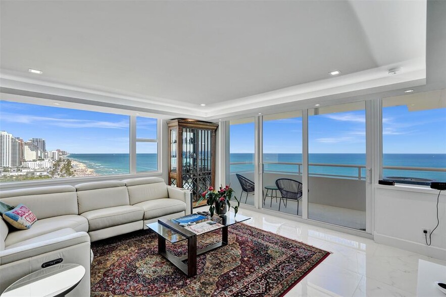 Building Photo - 545 S Fort Lauderdale Beach Blvd