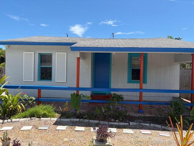 Building Photo - 3578 N Old Dixie Hwy