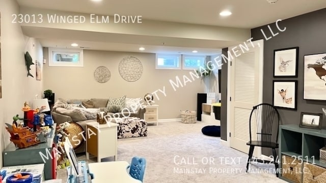 Building Photo - 23013 Winged Elm Dr