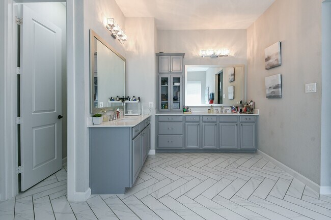 Building Photo - 10215 Palmour Pass