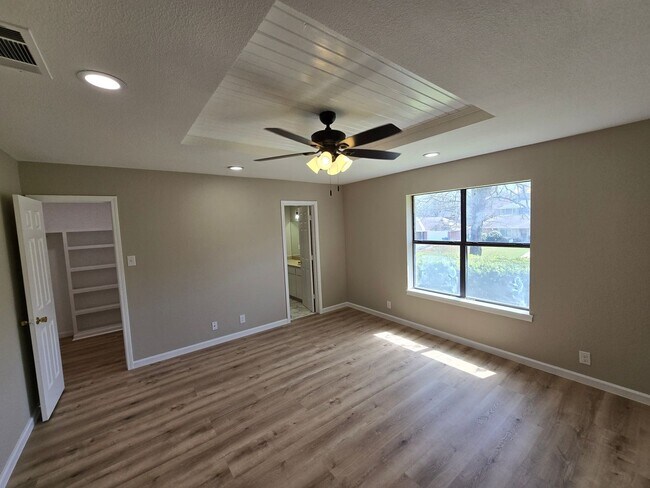Building Photo - Charming Newly Remodeled Rental Home in a Quiet Neighborhood