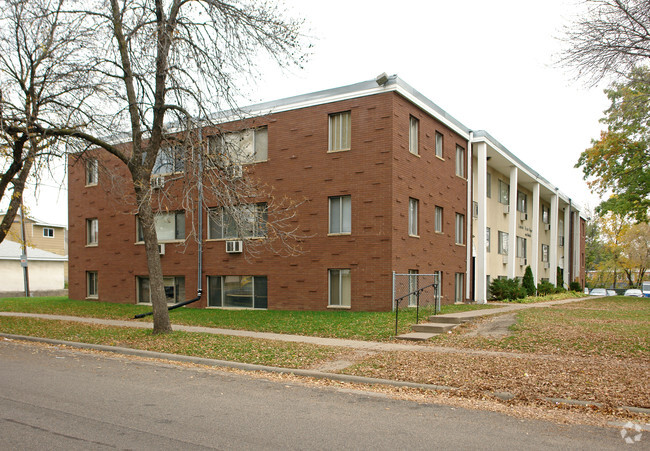 Primary Photo - Lawson Arms Apartments