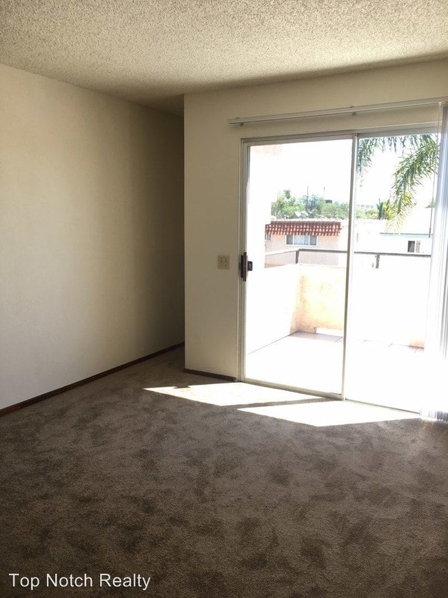 Building Photo - 4270 Highland Ave