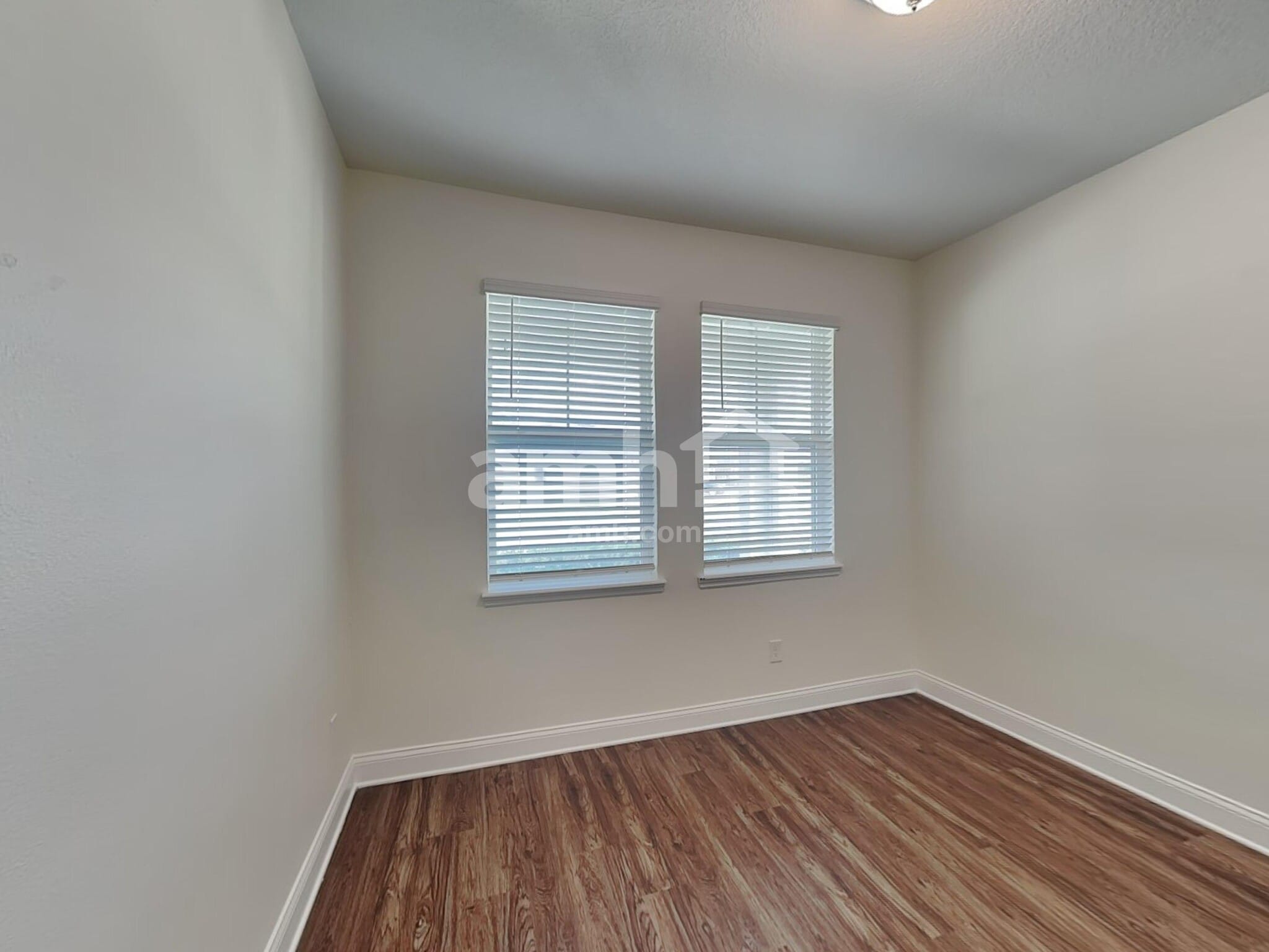 Building Photo - 2470 Ixora Ct