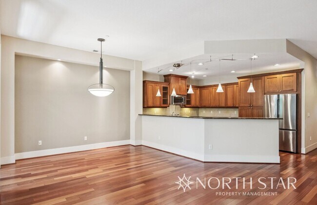 Building Photo - Stunning Renaissance at Peterkort Woods To...
