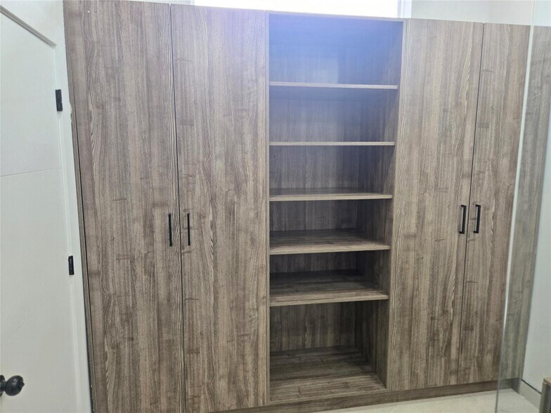 Building Photo - 1170 NW 59th St