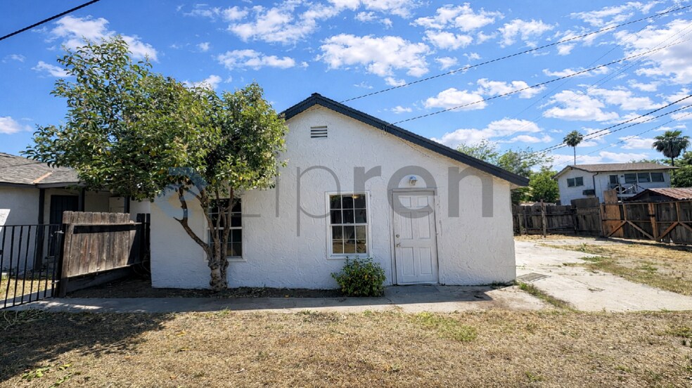 Building Photo - 3634 E Madison Ave