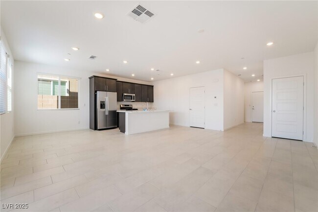 Building Photo - 1049 Strada Tortona