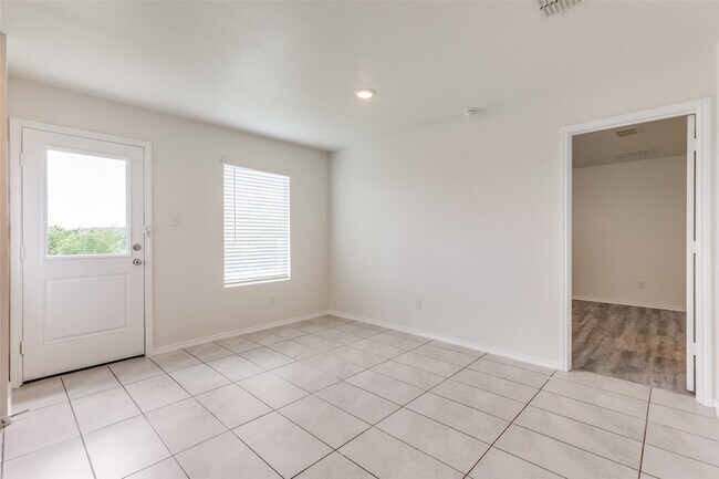 Building Photo - 345 Pueblo Bonito Trl
