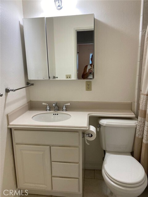 Building Photo - 6512 Oxford Dr