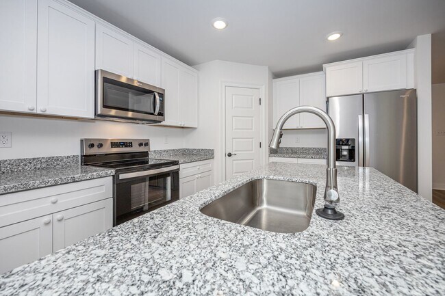 Building Photo - Brand-New Pet-Friendly 3BR/3BA Home with Large Bonus Room in Ocean Springs!