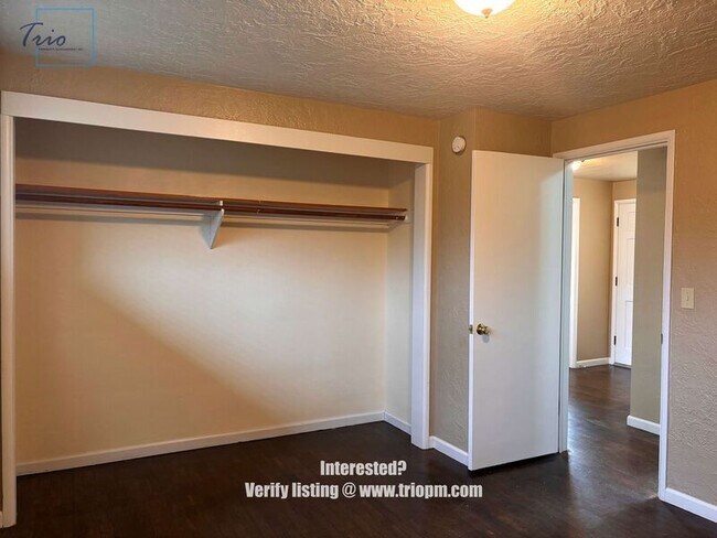 Building Photo - 1663 Larkspur Loop