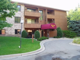 Building Photo - Shorewood Place Apartments