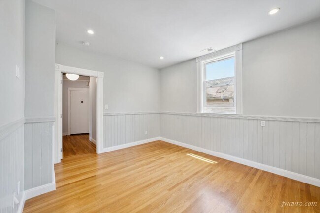 Building Photo - 1502 Sanchez St