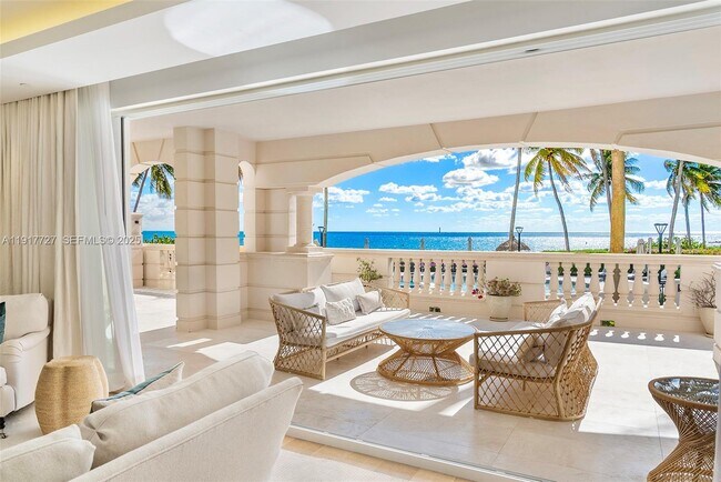 Building Photo - 7916 Fisher Island Dr