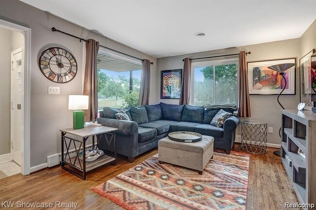 Building Photo - 1304 Grove Ave