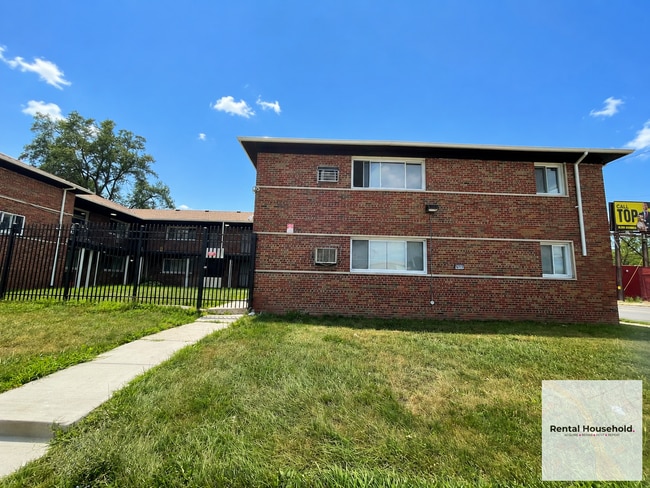 Building Photo - "15141 Sussex"