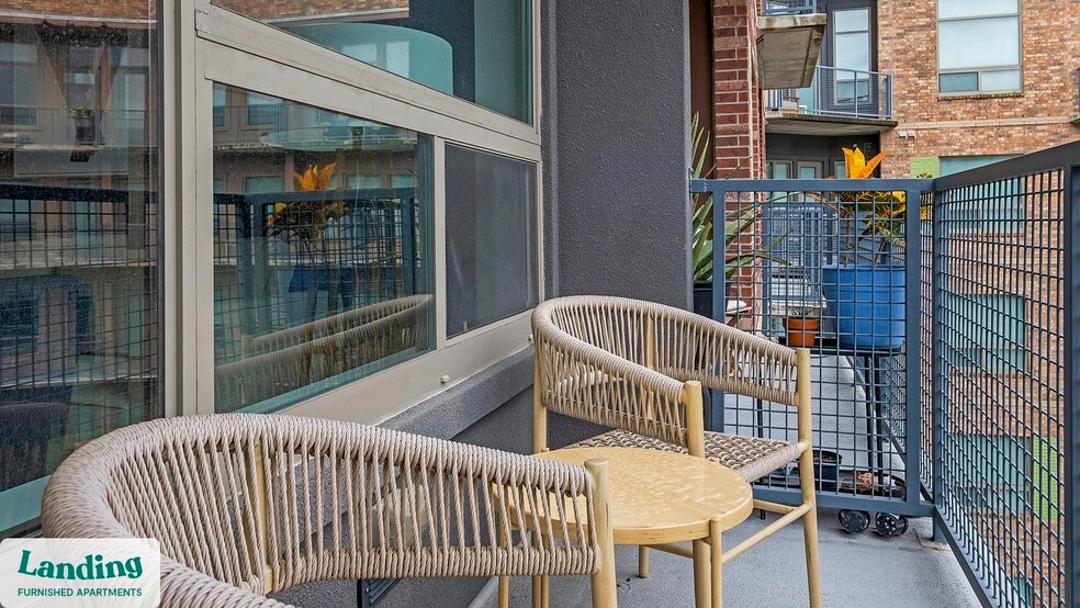 Building Photo - 825 Usener St