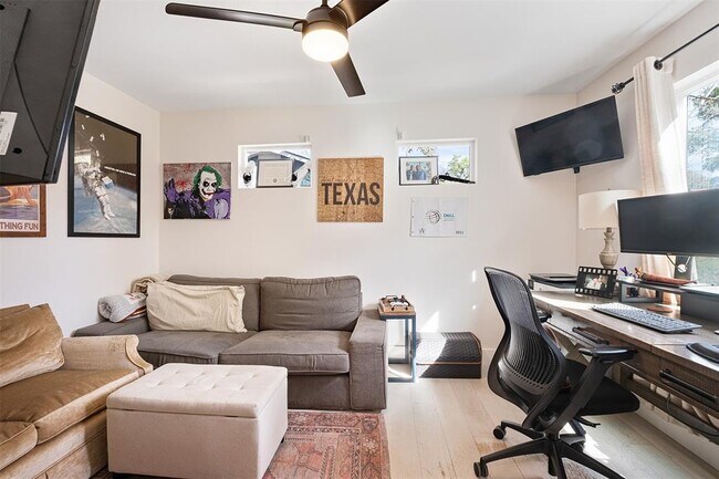 Building Photo - 5000 Lansing Dr