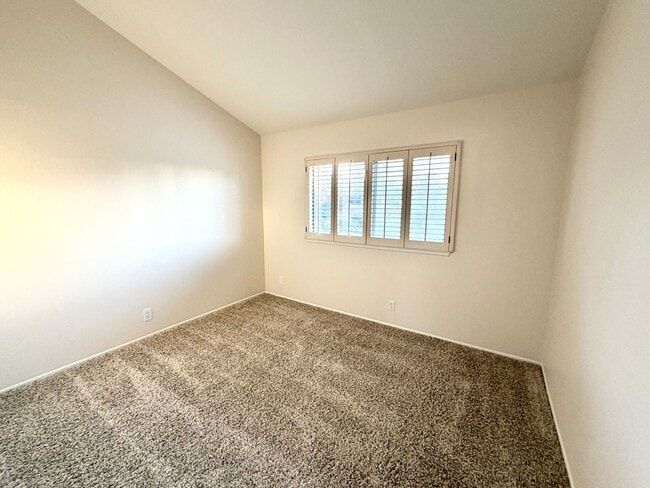 Building Photo - Claremont PUD For Lease